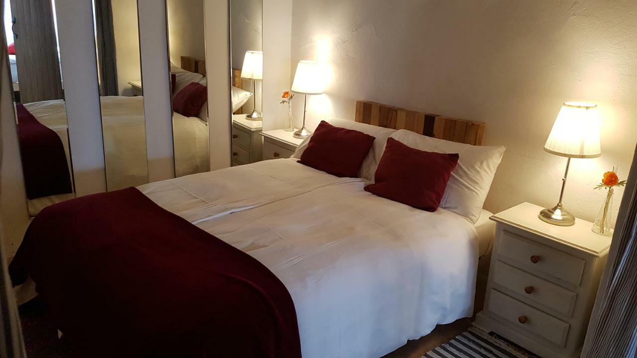 Cortes De La Frontera Townhouse Ngoại thất bức ảnh
